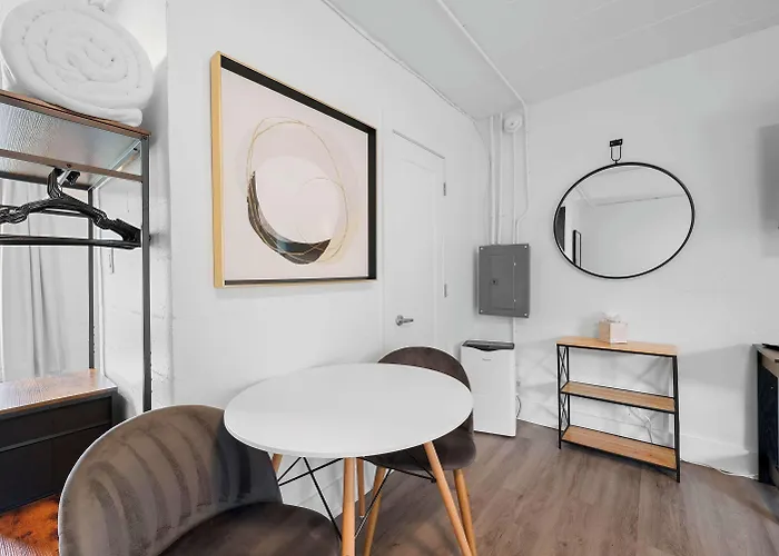Chic Retreat 93h Apartment *